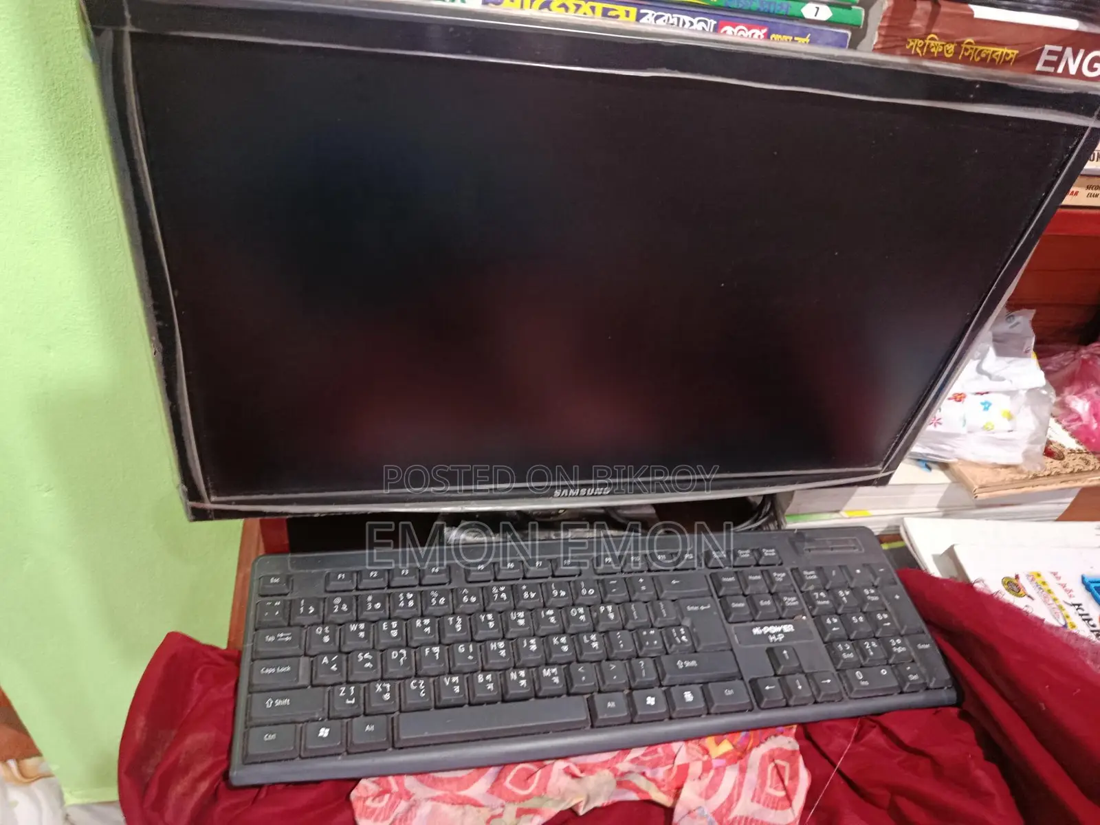 একটি ডেস্কটপ বিক্রি হবে