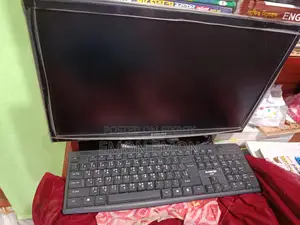 একটি ডেস্কটপ বিক্রি হবে