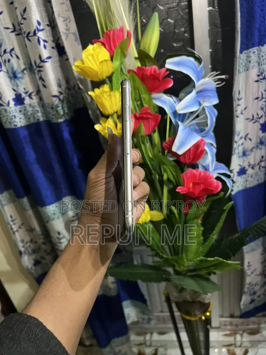 Apple iPhone 11 Pro Max ` (Used)