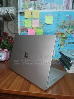 Laptop Surface 2