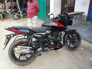 Bajaj Pulsar 150 . 2022