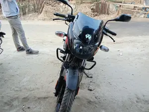 Bajaj Pulsar 150 . 2022