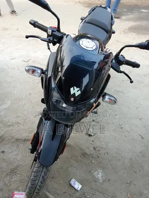 Bajaj Pulsar 150 . 2022