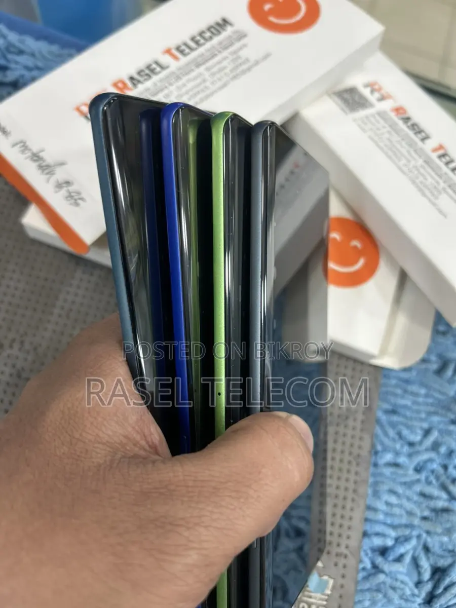 Motorola 50 fusion or 60fusion g85 100% Original LCD
