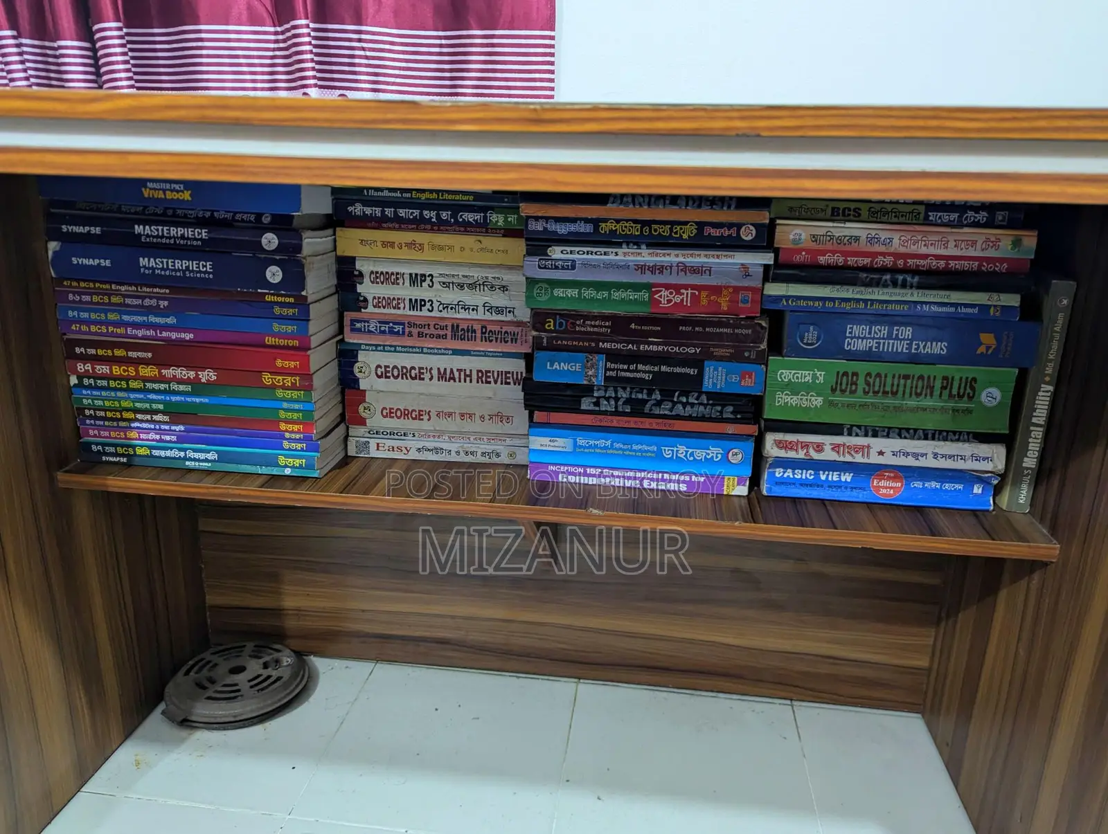 Office Desk 5 Feet * 2.8