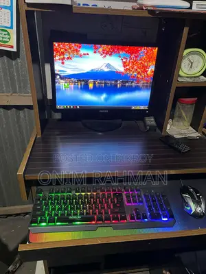 Computer with 4GB RAM
