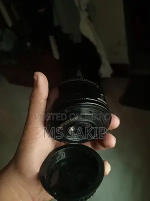 ৫০মিমি প্রাইম লেন্স