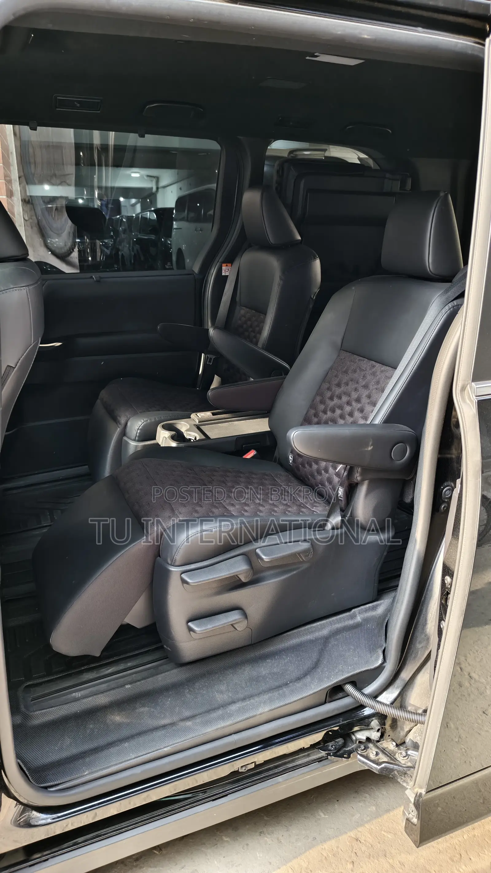Toyota Voxy HYBRID PUSH SZ PKG 2022