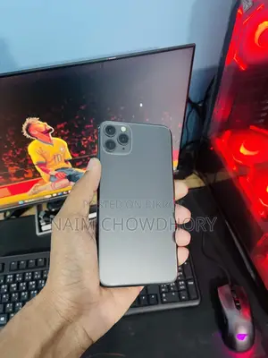Apple iPhone 11 Pro Max . (Used)