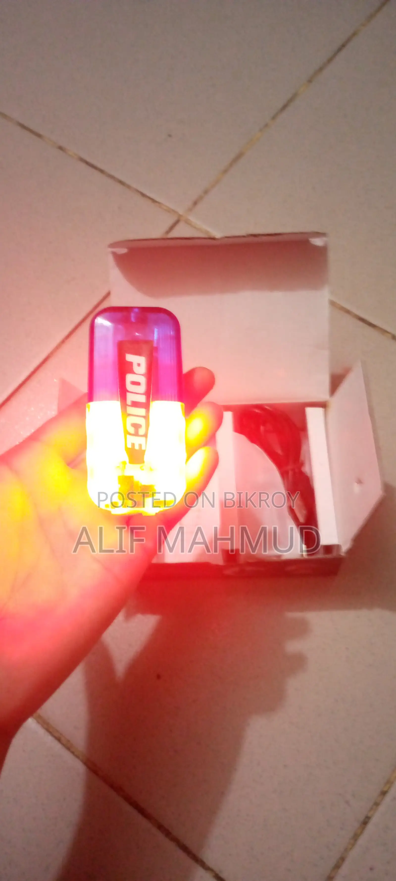 Rechargeable police shoulder light