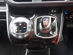 Toyota Esquire Gi Premium 2021