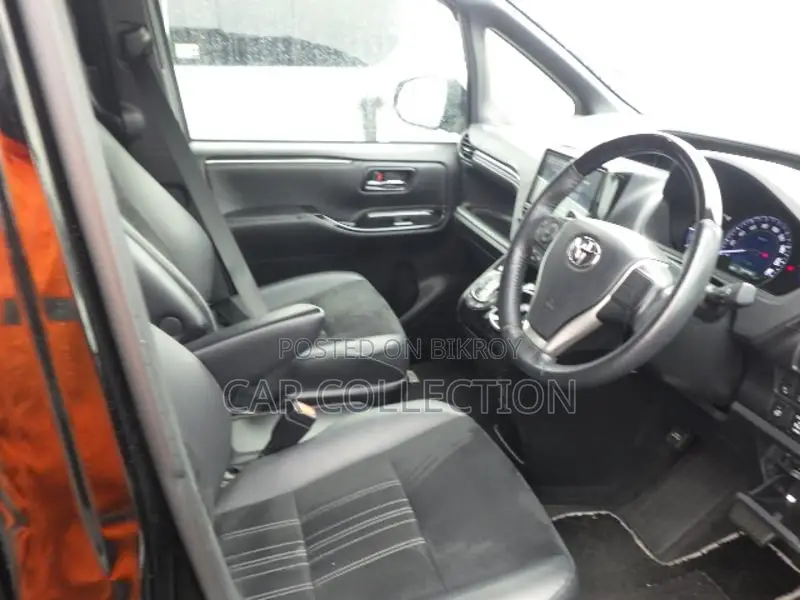 Toyota Esquire Gi Premium 2021