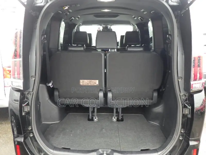 Toyota Esquire Gi Premium 2021