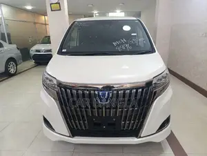 টয়োটা এস্কয়ার জি প্রিমিয়াম ২০২০