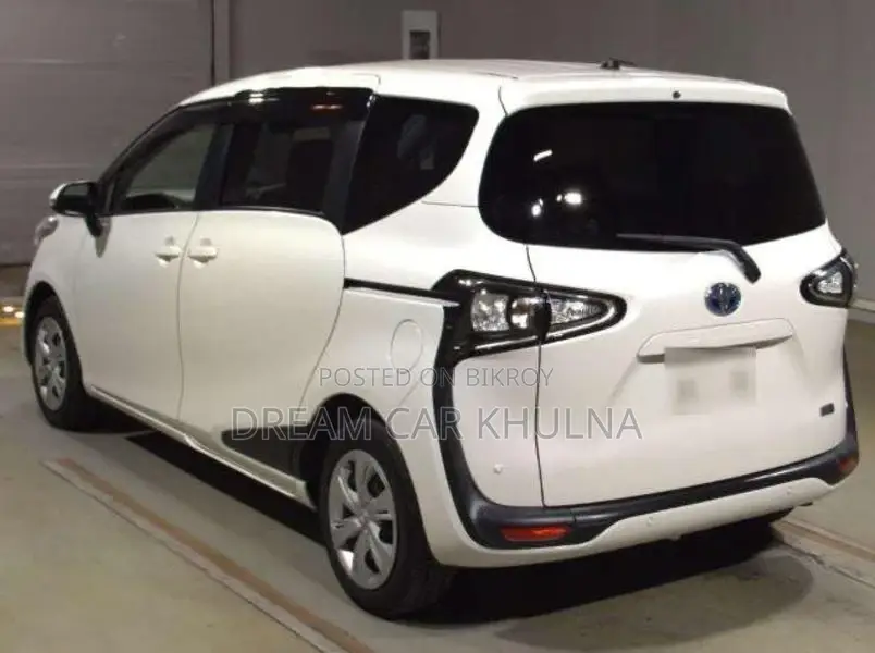 Toyota Sienta 7 Seater X pkg 2021