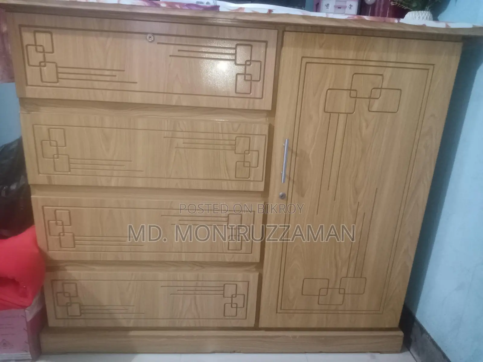 ওয়ারড্রোব বিক্রয় হবে