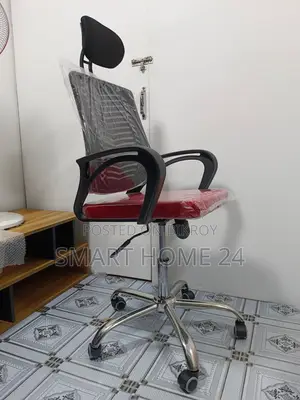 Mesh Office Chair with Headrest – Stylish Design & Long-Lasting Comfort