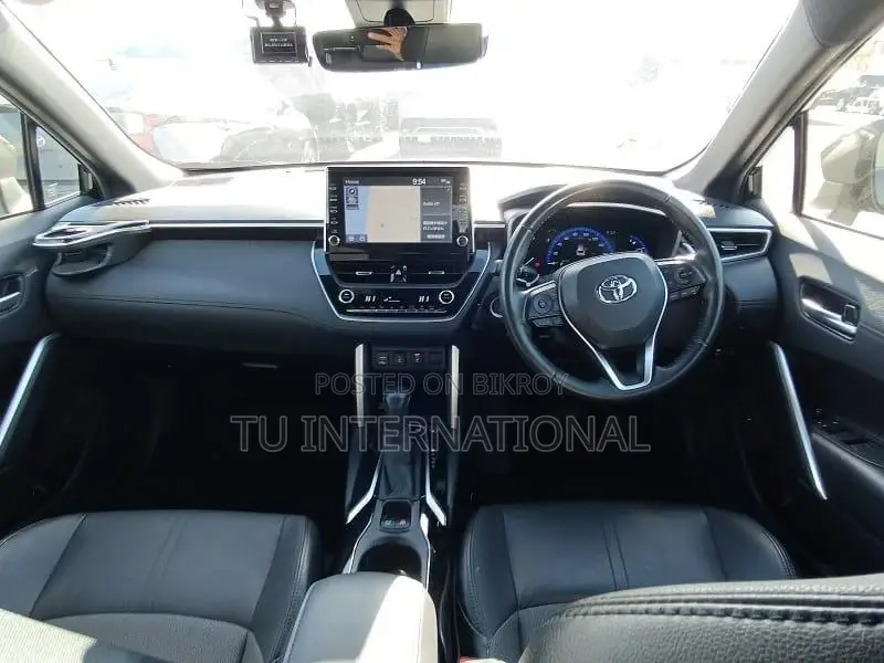 Toyota Corolla Cross Z LEATHER PACKAGE-HV 2022