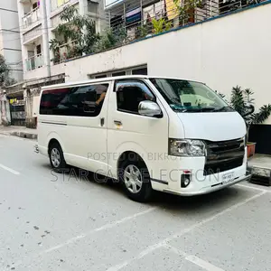 টয়োটা হাইএস সুপার জিএল (পুষ) ২০১৭