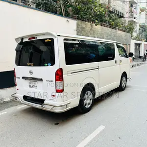 টয়োটা হাইএস সুপার জিএল (পুষ) ২০১৭