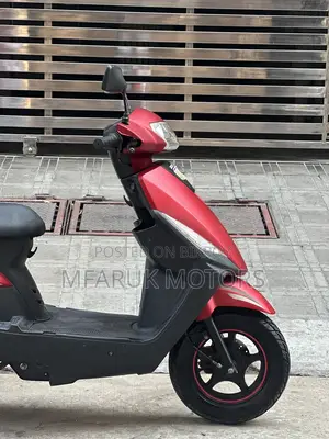 Runner Skooty . 2022
