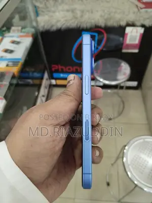 Apple iPhone 16 (Used)