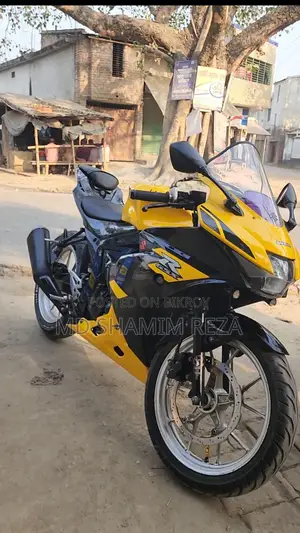 Suzuki GSX R150 ABS . 2022