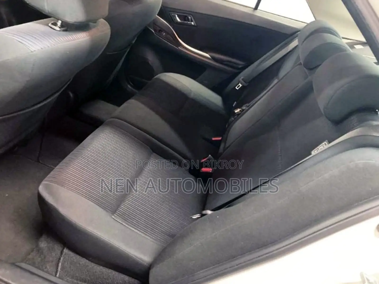 Toyota Premio FL PKG 2020