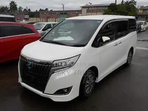 Toyota Esquire Gi Pre. Package 2020