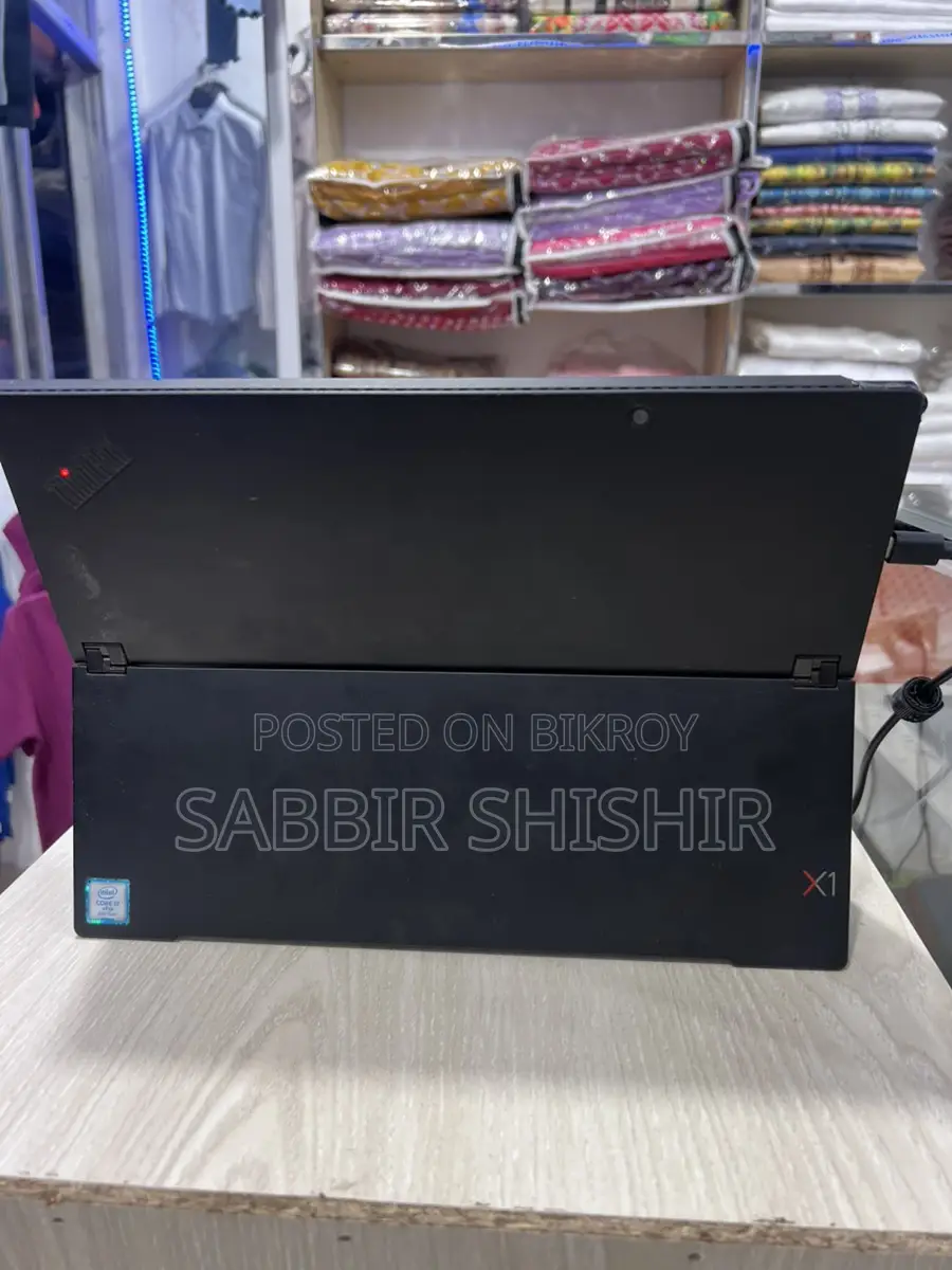 এক্স১ কার্বন