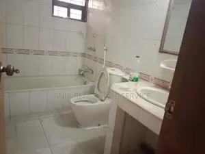 গুলশানে ভালো মানের ৩ বেডরুমের আনফার্নিশড ফ্ল্যাট ভাড়া