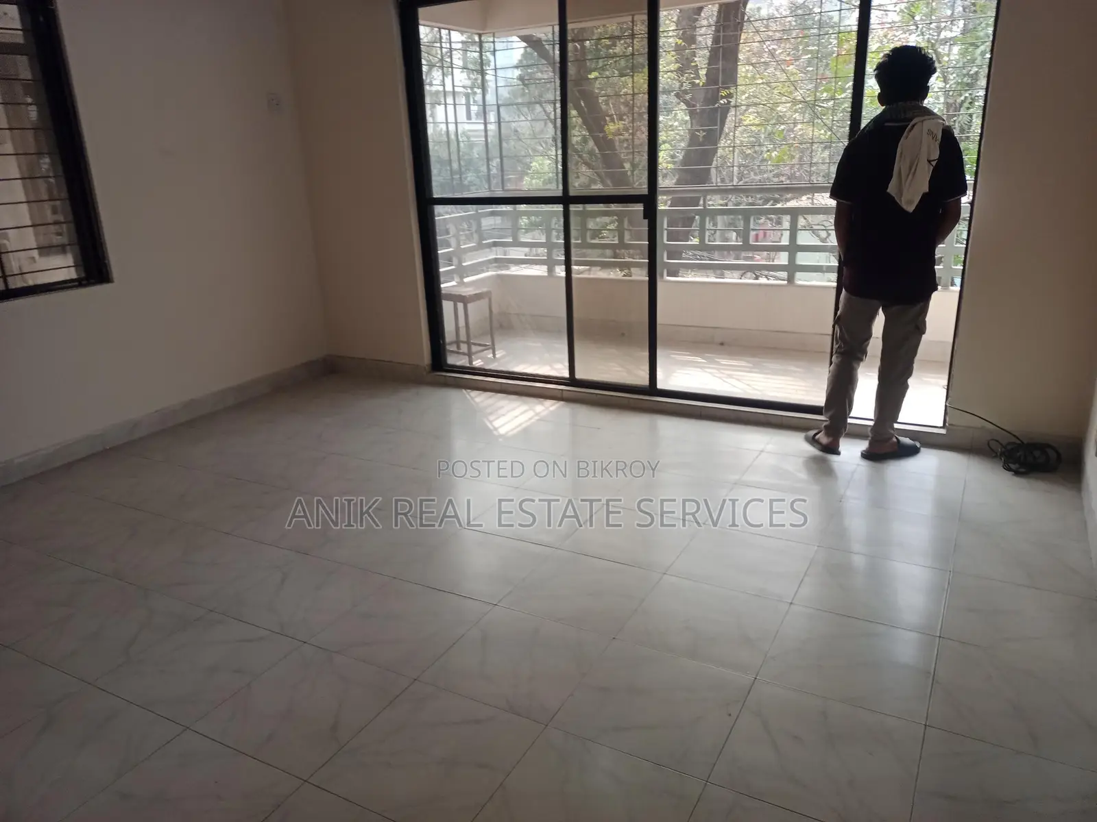 Good Quality 3 Bedroom Un Farnised Flat Rent At Gulshan
