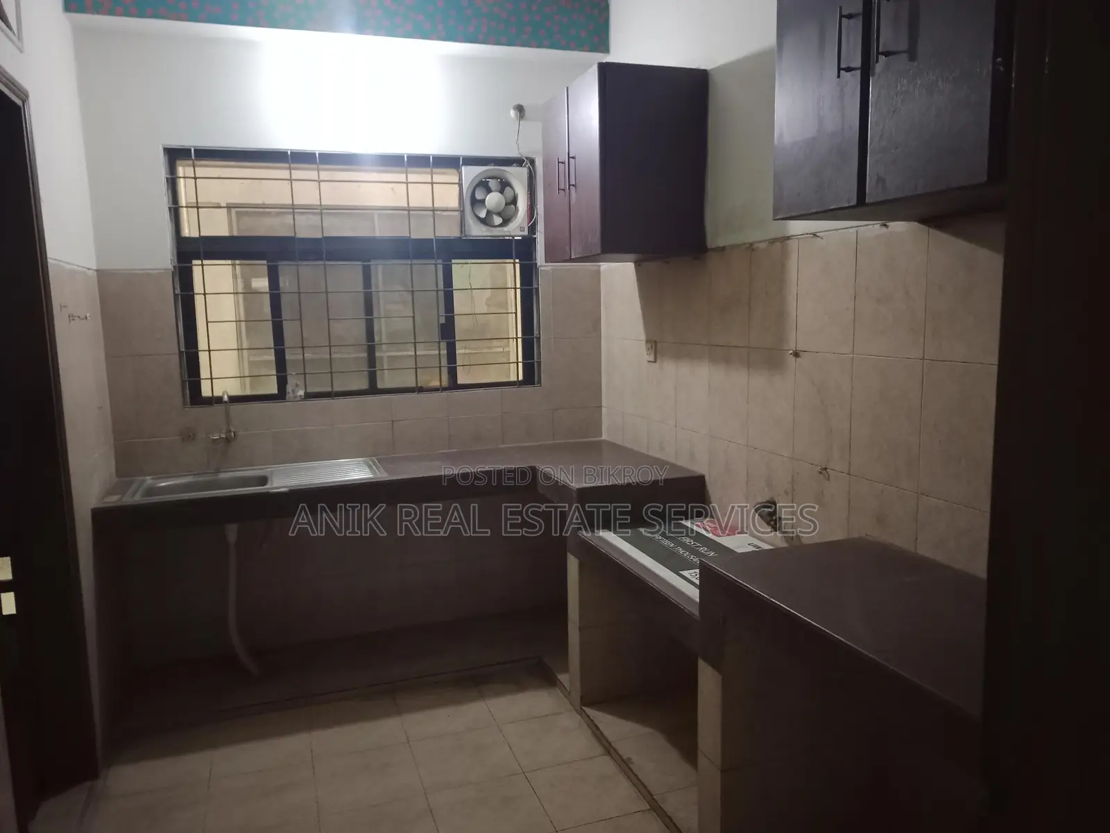 Good Quality 3 Bedroom Un Farnised Flat Rent At Gulshan