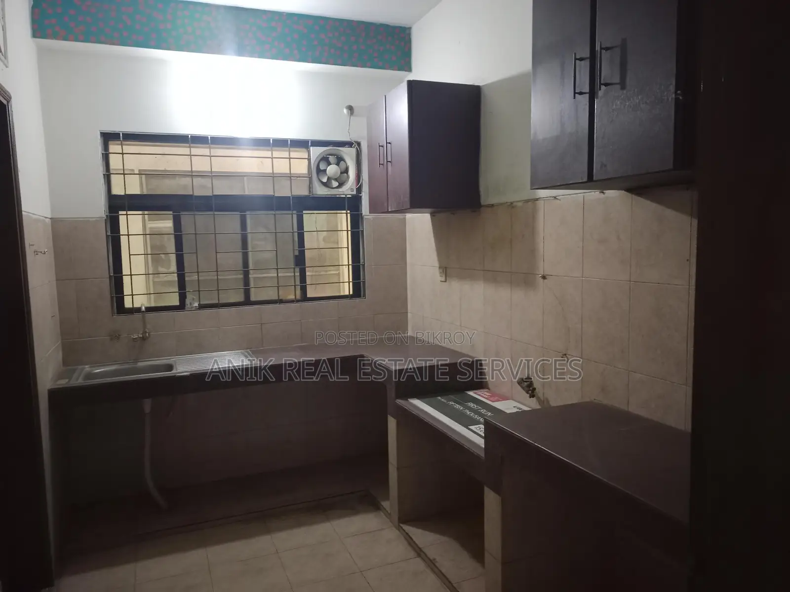 Good Quality 3 Bedroom Un Farnised Flat Rent At Gulshan