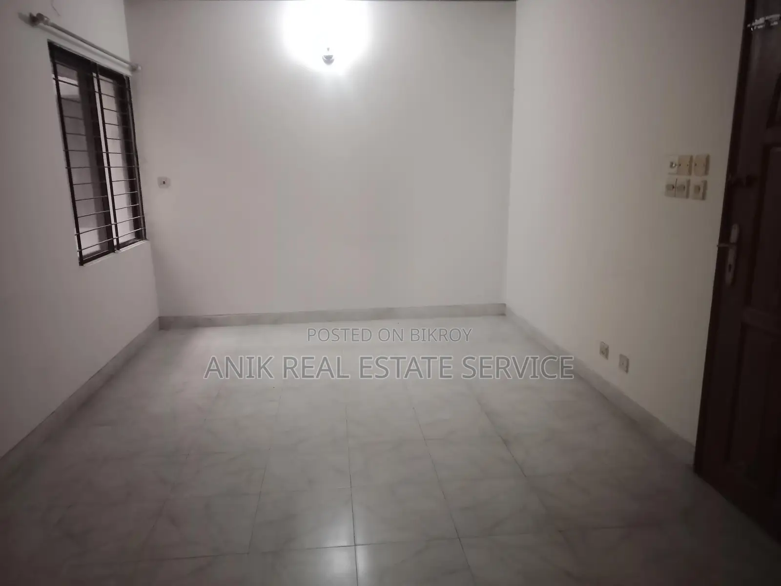 গুলশানে ভালো মানের ৩ বেডরুমের আনফার্নিশড ফ্ল্যাট ভাড়া
