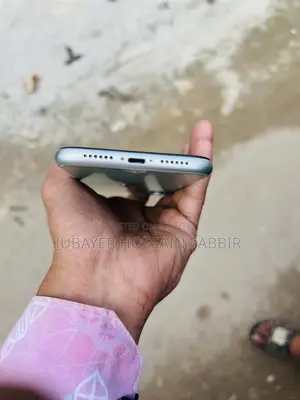 Apple iPhone 11 (Used)