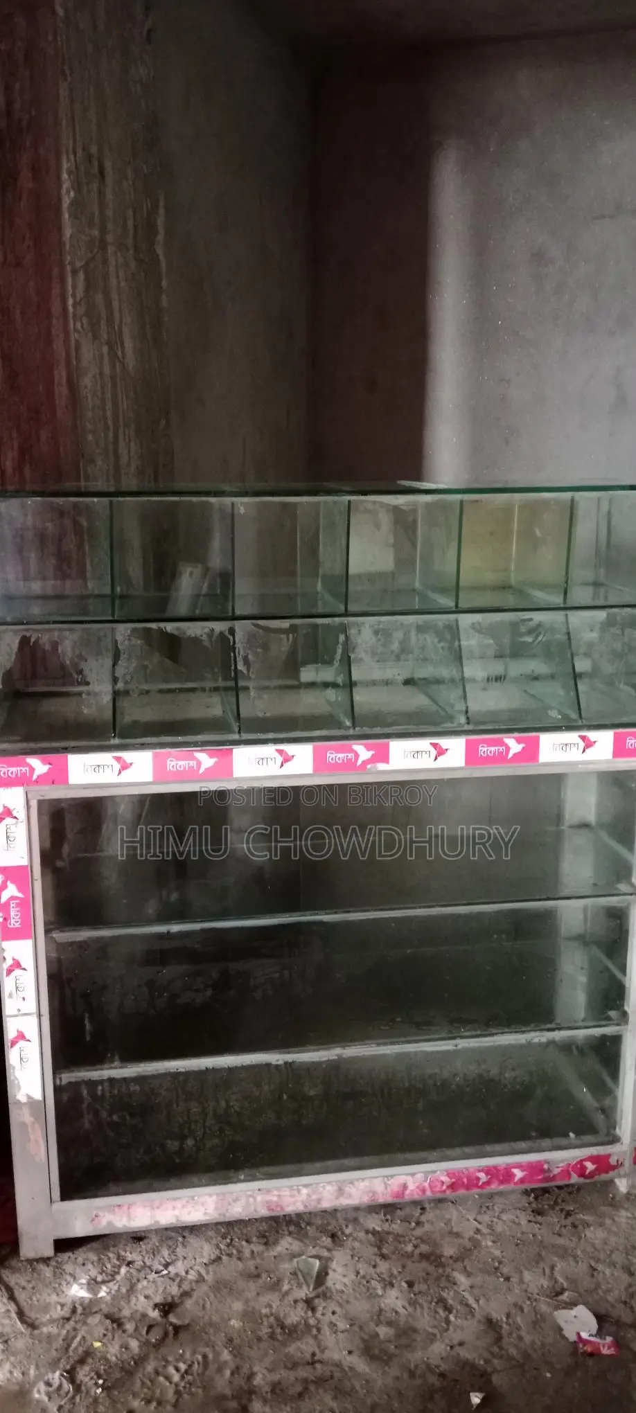 Glass Showcase Rack