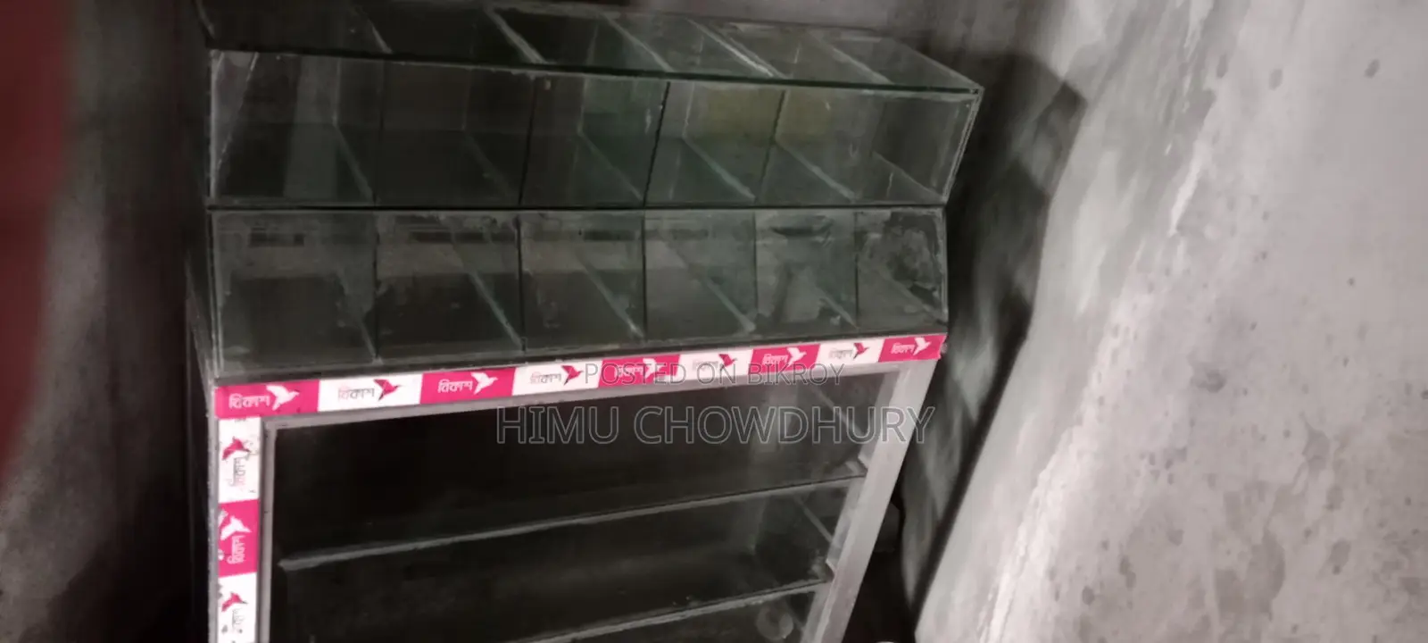 Glass Showcase Rack