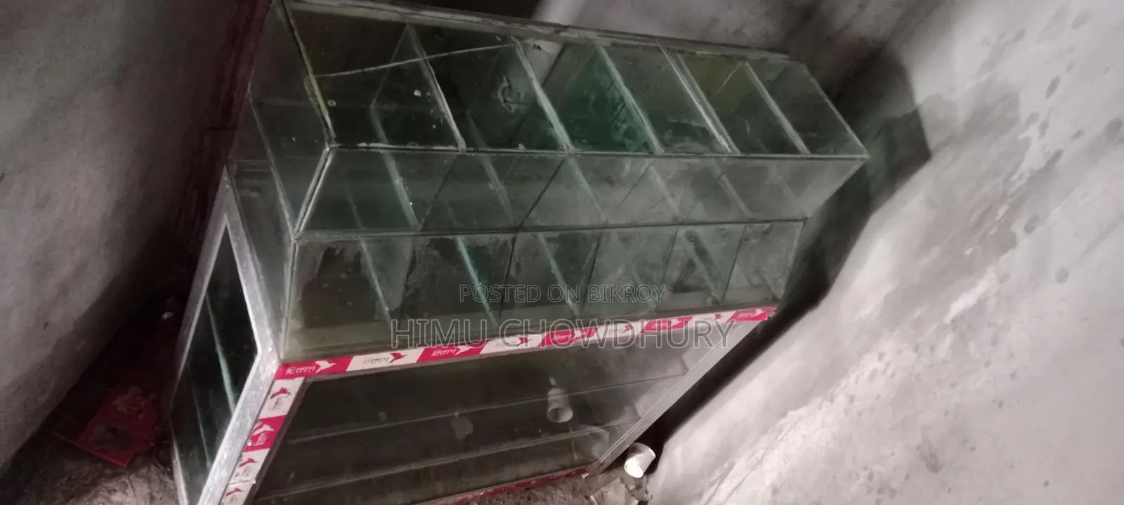 Glass Showcase Rack