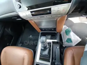 Toyota Land Cruiser TX L Package 70th 2022