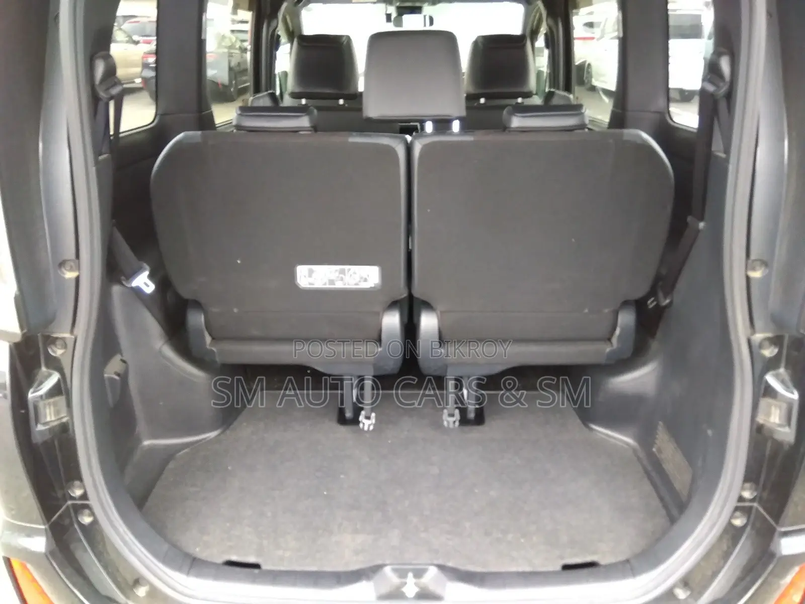 Toyota Noah Non Hybrid WXB Black 2020