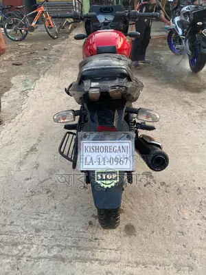 Bajaj Pulsar 150 . 2012
