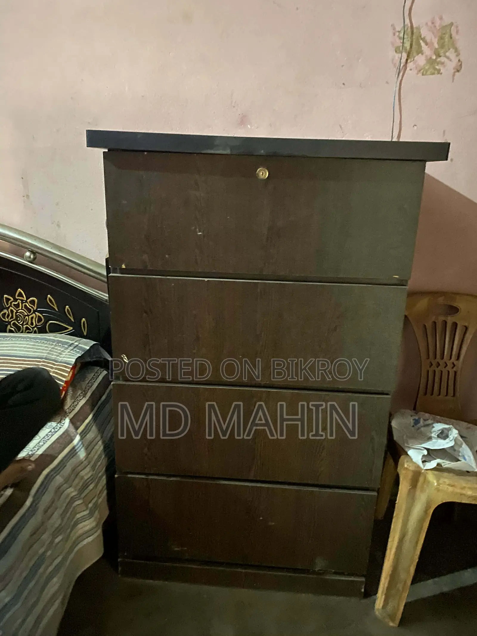 ওয়ার্ডরোব বিক্রির জন্য