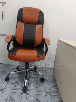 Premium Executive Office Chair – Dual Color High Back Design