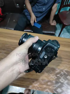 Canon 700D Display Shadow Present