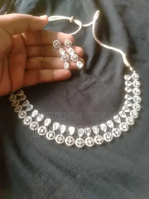 Diamond Cut Necklace with Ear Rings