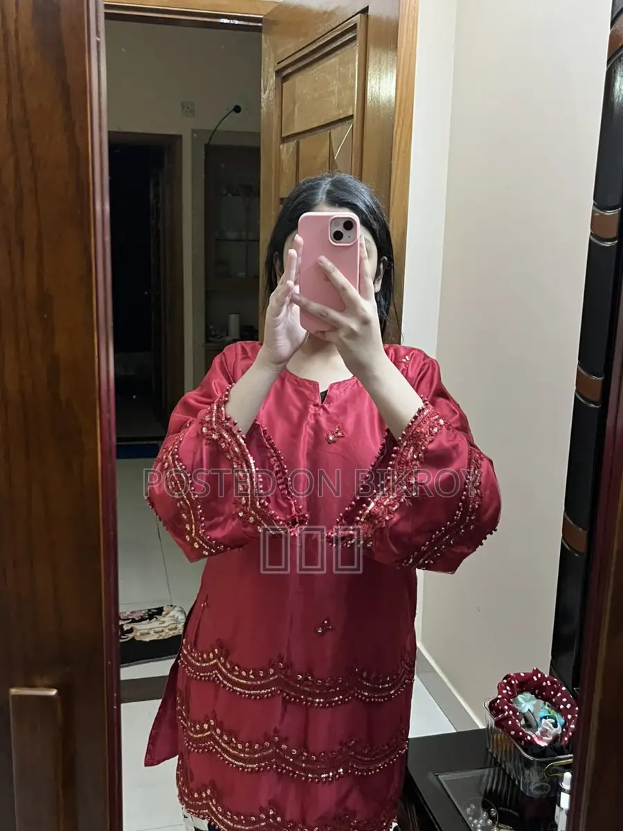 লাল ওয়ান পিস