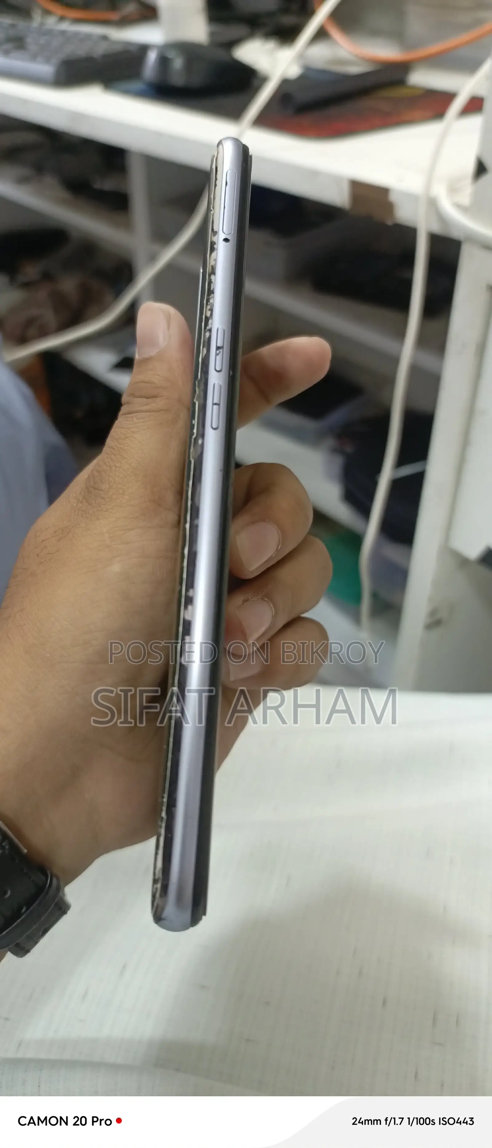 Realme (Used)