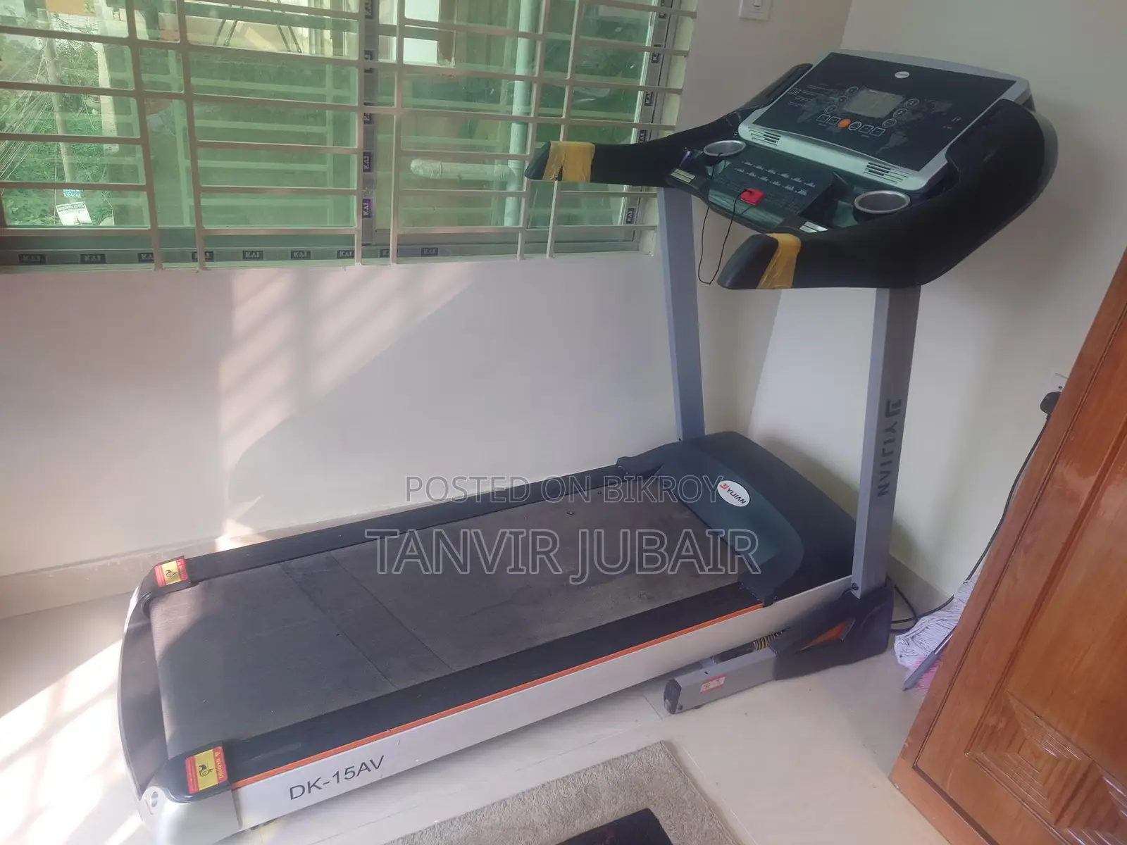 Yjian DK15-AV Treadmill