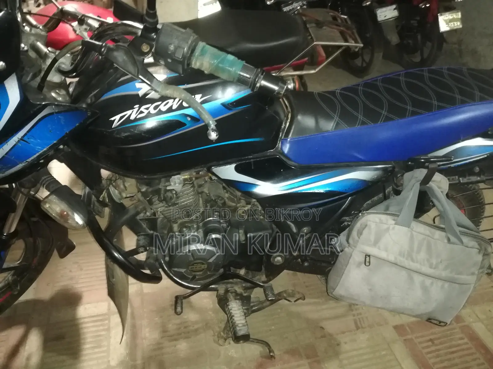 Bajaj Discover 100 . 2014